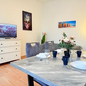 Appartement à 2 Chambres à Coucher