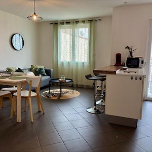 Appartement à 2 Chambres à Coucher