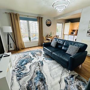 Appartement à 2 Chambres à Coucher