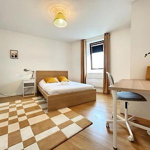 Appartement à 3 Chambres à Coucher