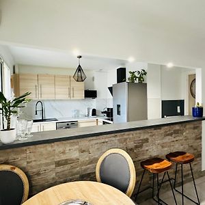 Appartement à 2 Chambres à Coucher