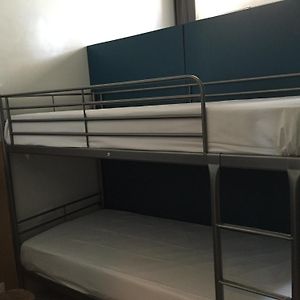 Chambre Juste Pour Hommes Dortoir