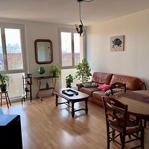 Appartement à 3 Chambres à Coucher