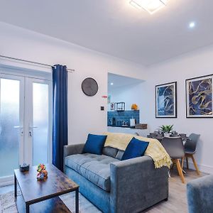 Appartement à 3 Chambres à Coucher