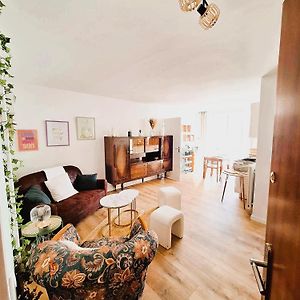 Appartement à 2 Chambres à Coucher