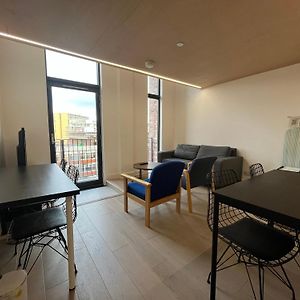 Appartement à 2 Chambres à Coucher