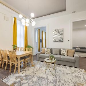 Appartement de Luxe à 3 Chambres à Coucher