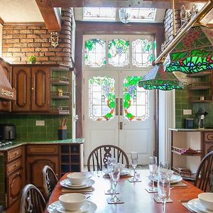 Victorian Elegance At Kingscliffe, Sleeps 17