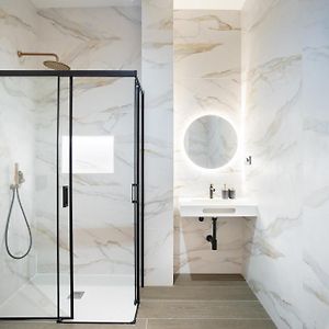 Appartement de Luxe à 1 Chambre à Coucher