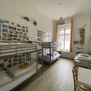 Dormitory Room Mixed