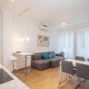 Stylisch Eingerichtete Wohnung Mitten In Muenchen!