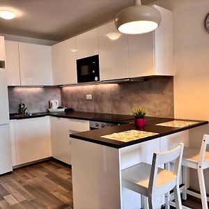New Apt, Parking In Garage In Matador Resident
