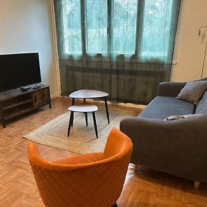 Appartement à 3 Chambres à Coucher