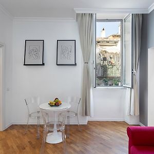 Pantheon 57 Apartment -A Pearl Experience In The Heart Of Rome
