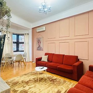 Appartement à 2 Chambres à Coucher