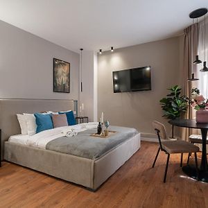 Urban Chic Studios Near Cismigiu & Calea Victoriei