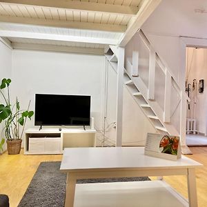 Appartement à 2 Chambres à Coucher