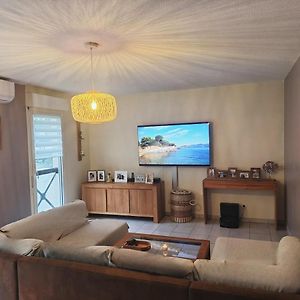 Appartement à 2 Chambres à Coucher