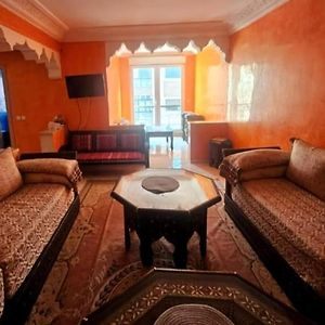 Appartement à 2 Chambres à Coucher