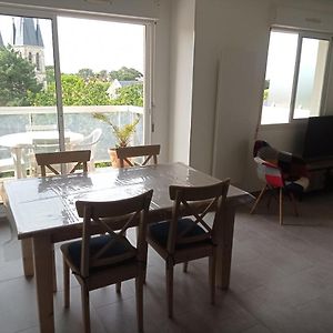 Appartement à 2 Chambres à Coucher