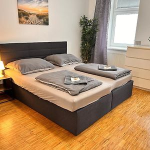 Appartement à 3 Chambres à Coucher