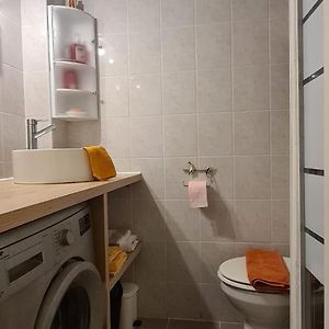Appartement à 3 Chambres à Coucher