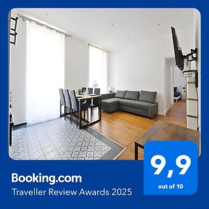 Appartement à 2 Chambres à Coucher