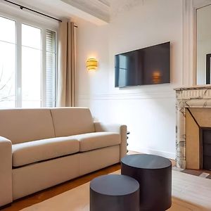 Appartement à 2 Chambres à Coucher