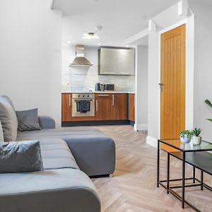 Appartement à 2 Chambres à Coucher
