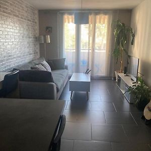 Appartement à 2 Chambres à Coucher