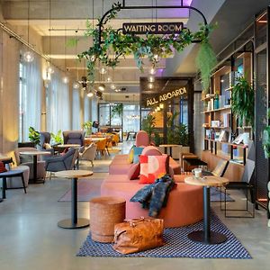 Moxy Berlin Ostbahnhof