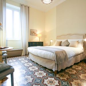 Le Flaneur Vintage B&B