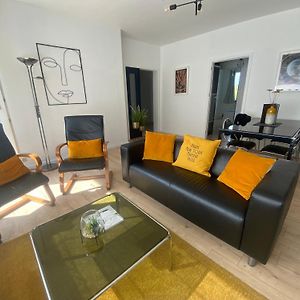 Appartement à 2 Chambres à Coucher