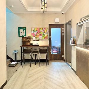 Ssh Ikseon Peter Cat Hostel