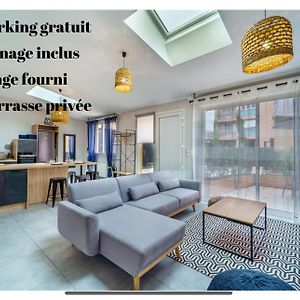 Maisons Calmes Avec Terrasses Et Garages Centre-Ville B Et C