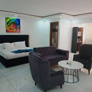 Bi-Hotel 1