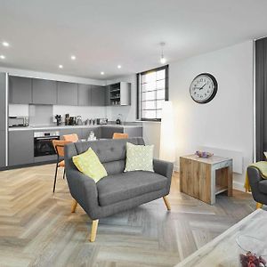Appartement à 2 Chambres à Coucher