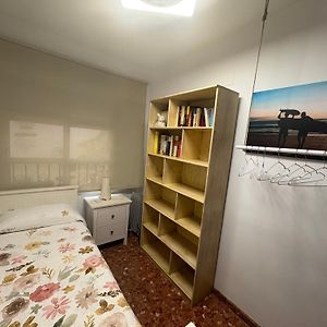 Lovely Apartment Near The Beach & City Of Arts And Sciences