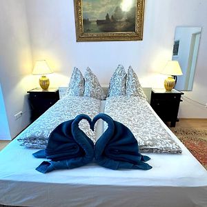 Appartement à 2 Chambres à Coucher