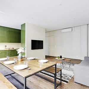 Appartement à 2 Chambres à Coucher