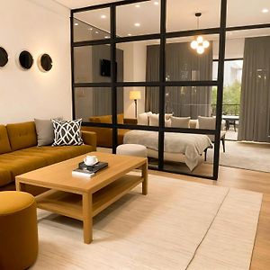 Cozy And Fully Equipped Apartment For Comfort And Luxury, Near The Train Station And Facing Hilton