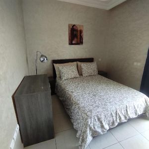 Appartement à 2 Chambres à Coucher