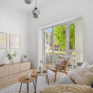 Appartement à 2 Chambres à Coucher