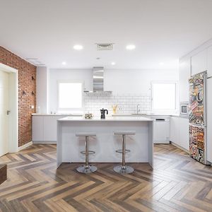 Appartement à 3 Chambres à Coucher