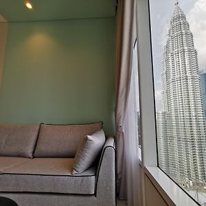 Appartement Suite à 3 Chambres à Coucher