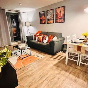 Appartement à 2 Chambres à Coucher