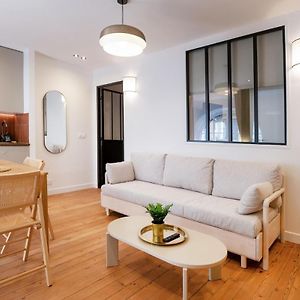 Sublime 2-Bedroom Apartment - Historical Center