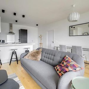 Appartement à 2 Chambres à Coucher