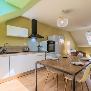 Appartement à 2 Chambres à Coucher