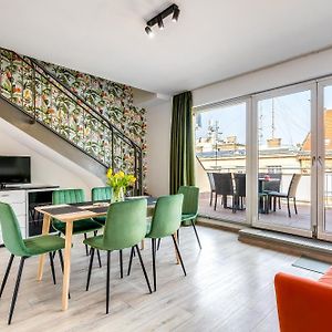 Appartement à 3 Chambres à Coucher